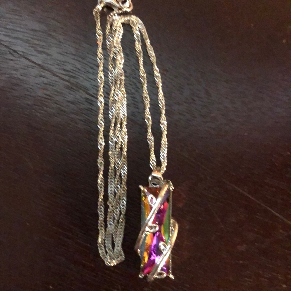 Elegant Silver and Multicolor Pendant Necklace
